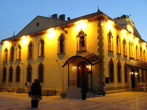 Camiler okul sayısını ikiye katladı