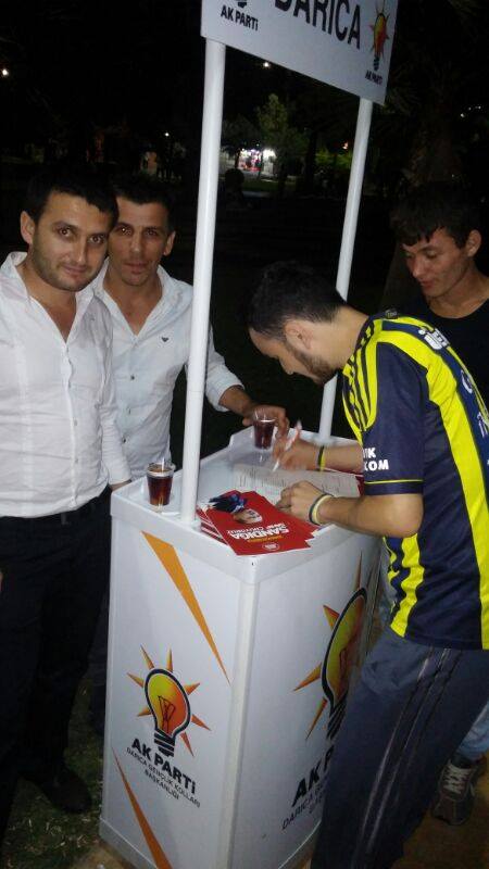 AKP’li gençlerden yeni üye çalışması