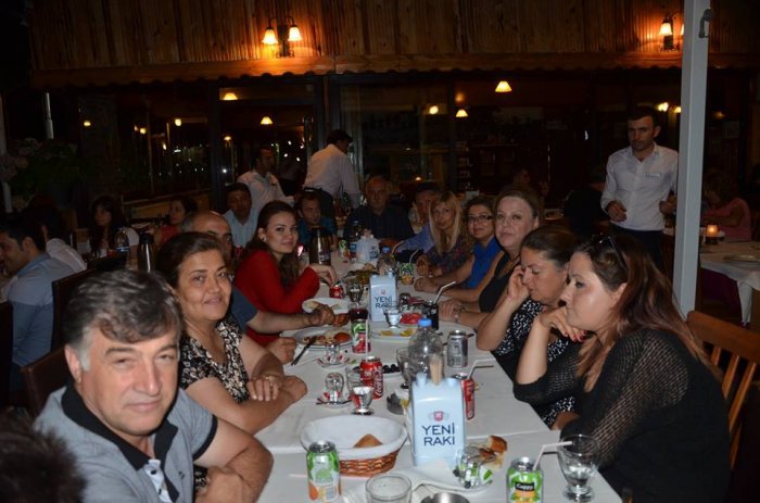 Dernek üyeleri iftarda bir araya geldiler