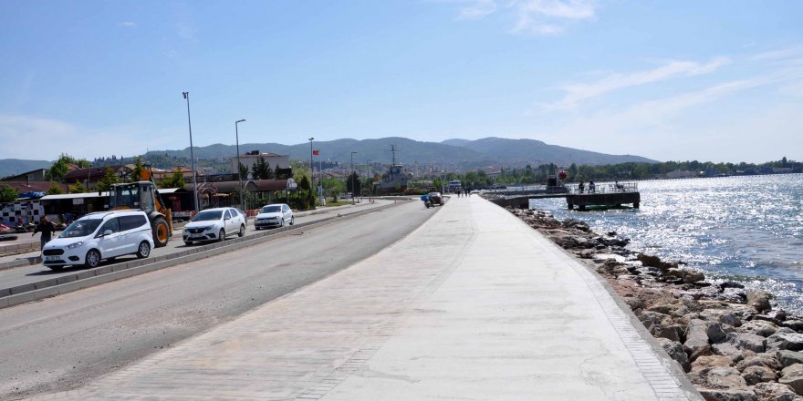 Sahil yaza hazırlanıyor