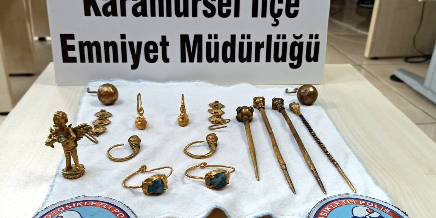 15 parça tarihi eser ele geçirildi