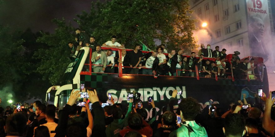 Kocaelispor, 11 yıl sonra  TFF 1. Lig'e yükseldi