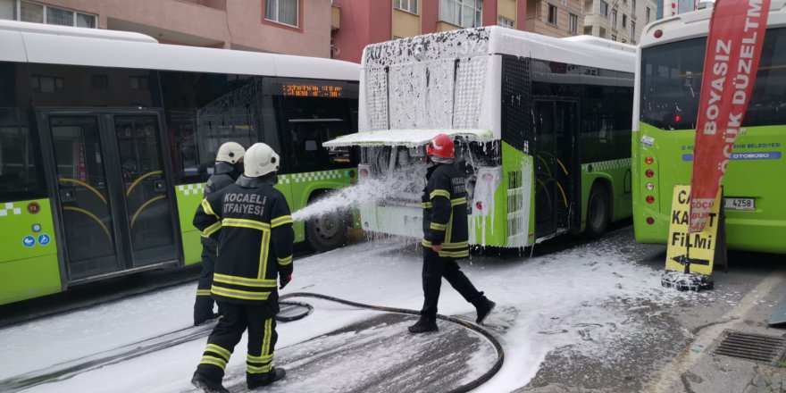 Halk otobüsünde yangın