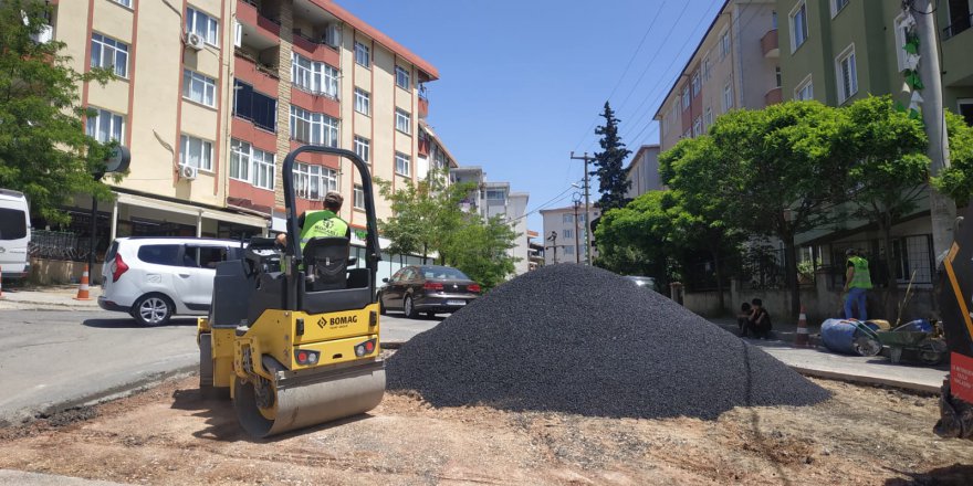 Caddelerde yol onarımı