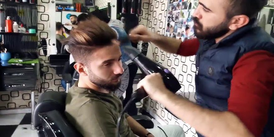 Fön çekme meselesinden 2 kişiyi bıçakladı