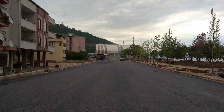 Hereke sahil yolu asfaltlandı