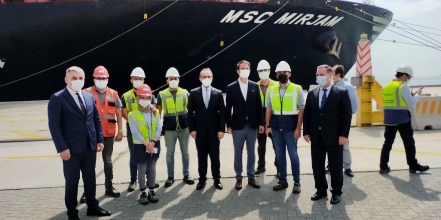 Vali Yavuz, limanlarda incelemelerde bulundu