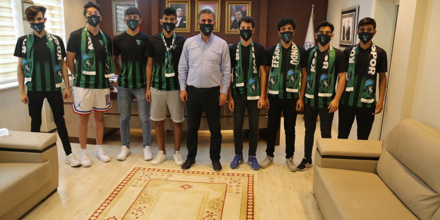 Başkan Turan gençlere verdiği sözü tuttu