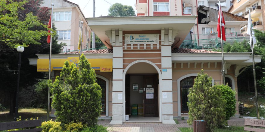 Muhtarlık binası çiçek gibi oluyor