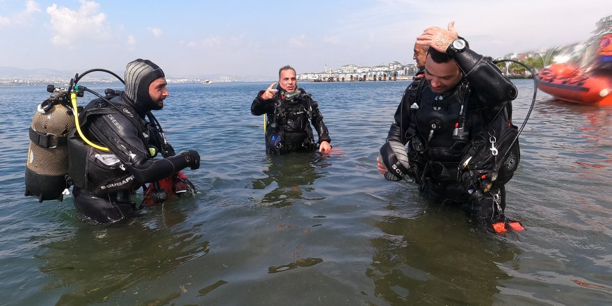 Müsilaj temizliği seferberliğine dalış sporcuları da katıldı