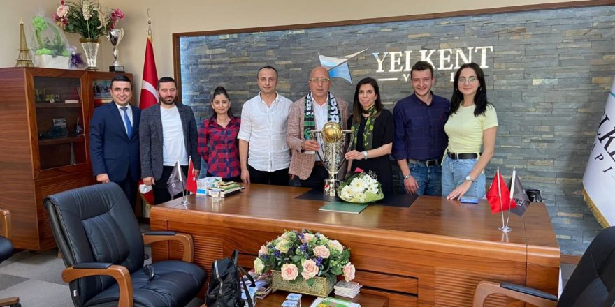 Gençlerden, Koyun’a tebrik ziyareti