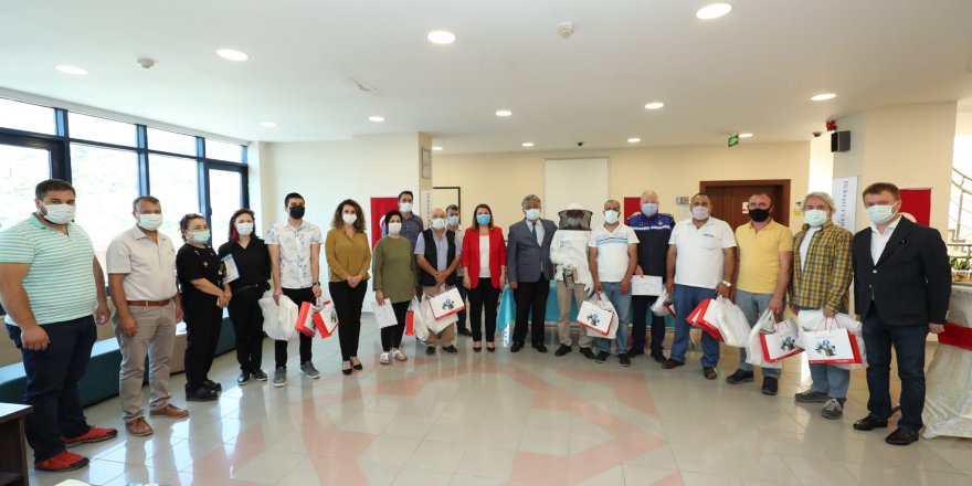 Yeni arı üreticilerine  Hürriyet’ten destek