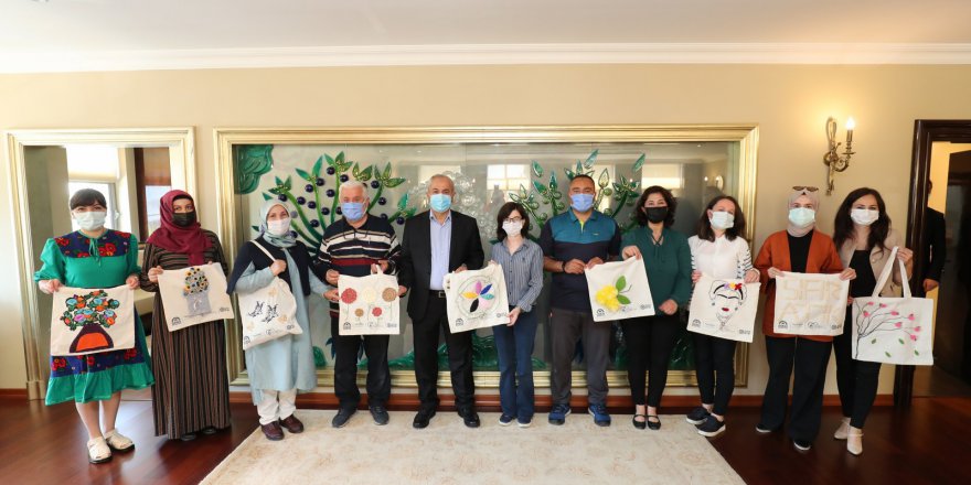 Başkan Büyükgöz’den Özel Okula Teşekkür Belgesi