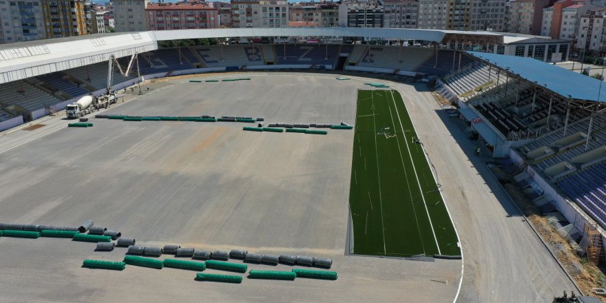 Gebze Stadı’nın halısı seriliyor