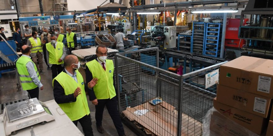 Vali Yavuz, üretim ve iş gücünü yerinde inceledi