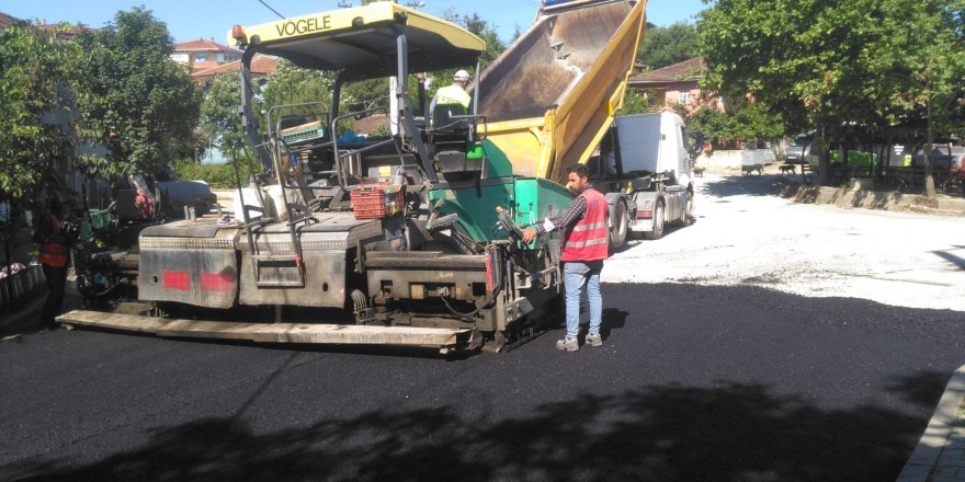 Tepecik Köyü'nde asfalt serimi yapıldı