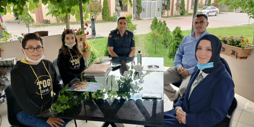Öğrencilerden jandarmaya ziyaret