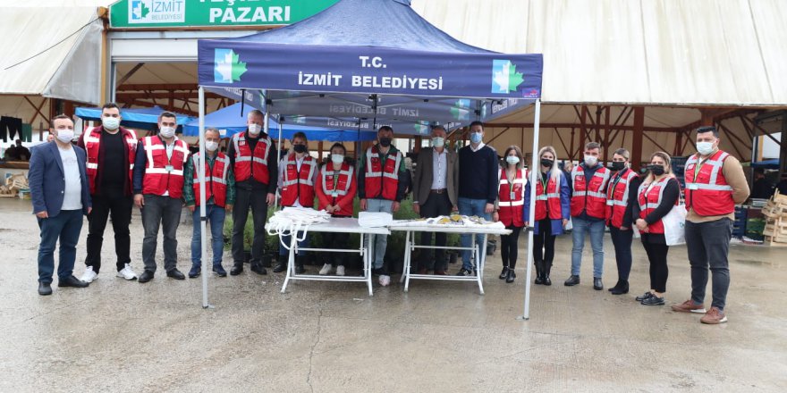 Yöneticiler Yeşilova’da pazarcı esnafını dinledi