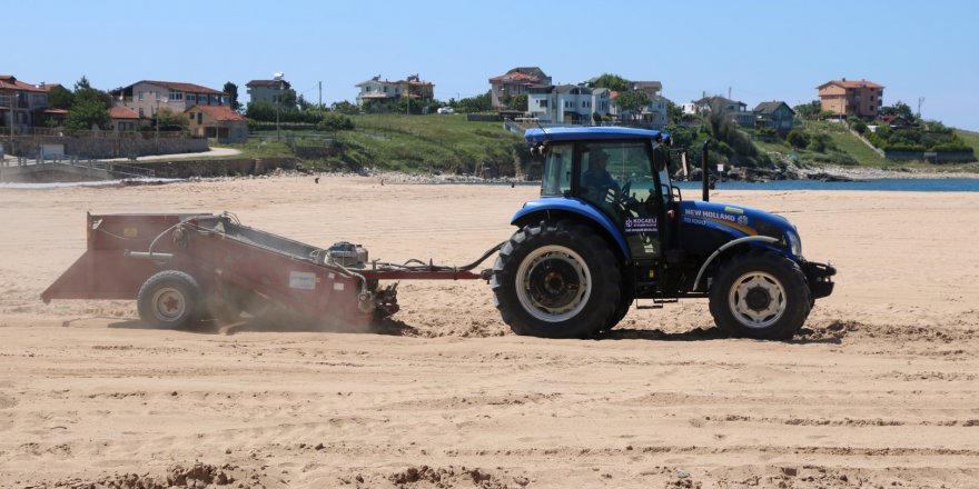 Sahillerde hummalı çalışma