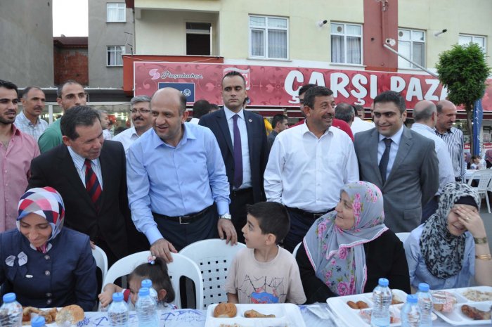 Bakan Işık, Darıca İftarını Açtı
