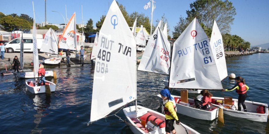 Deniz tutkunları Kurtuluş’un 100’üncü yılında yelken açacak