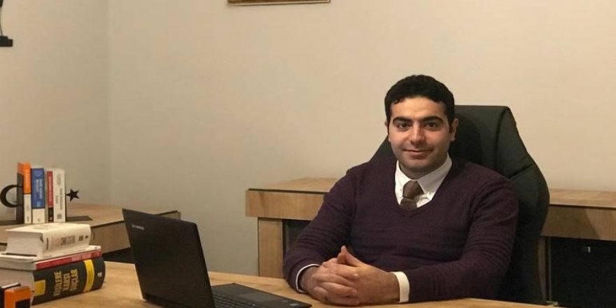 Bayrakla ilgili olarak suç duyurusunda bulunacak