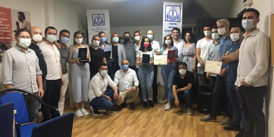 Eski başkan ve yöneticilere teşekkür plaketi verildi