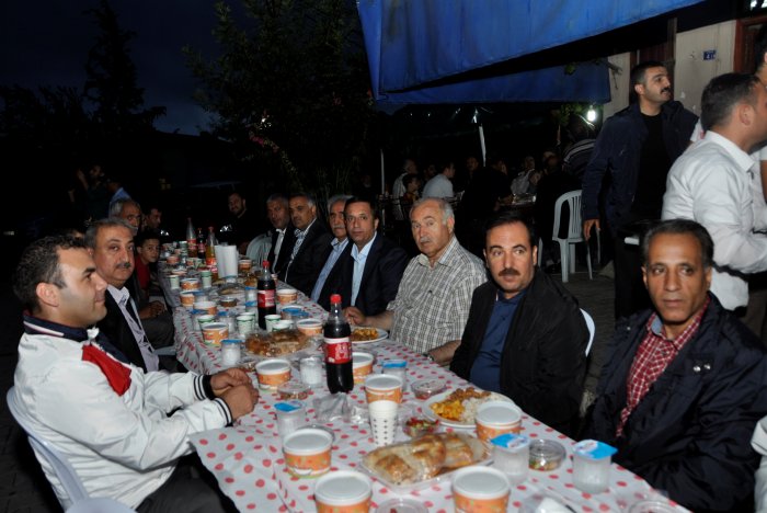 Dilovalılar iftarı Demirciler Mahallesi’nde açtı