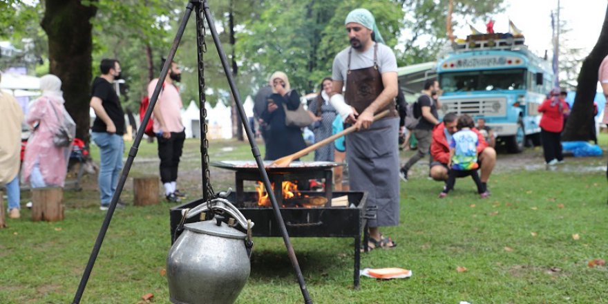 Gençler rotayı doğaya ayarladı, gönüllerince eğlendi