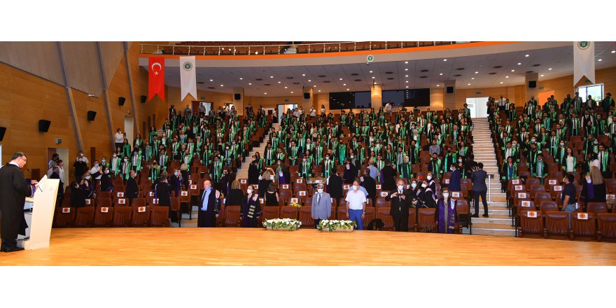 KOÜ Tıp Fakültesi’nde mezuniyet coşkusu