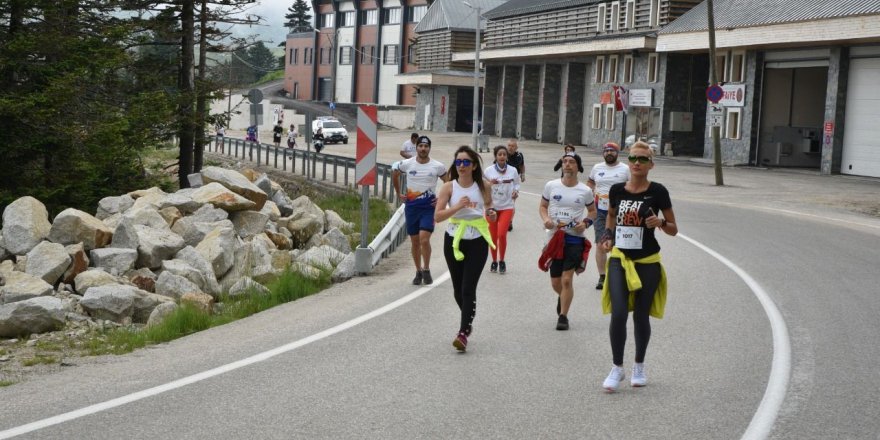 Kocaelili sporcuların da yer aldığı Uludağ büyük maraton başladı