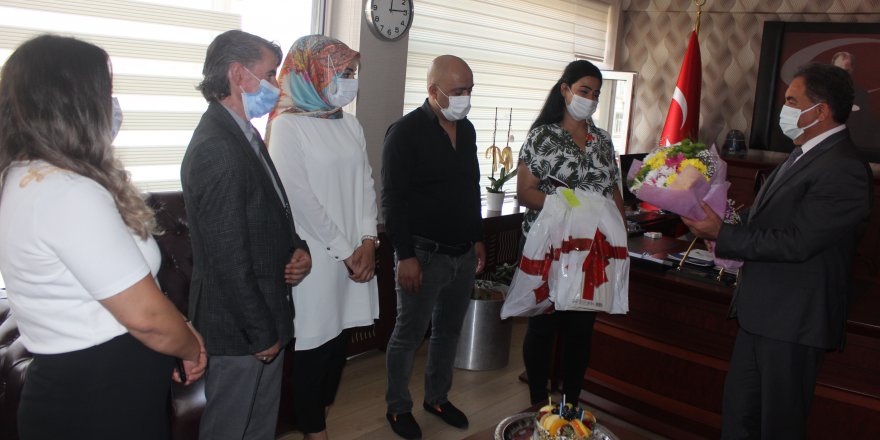 Çiftin nikâh işlemlerini Kaymakam Güler başlattı