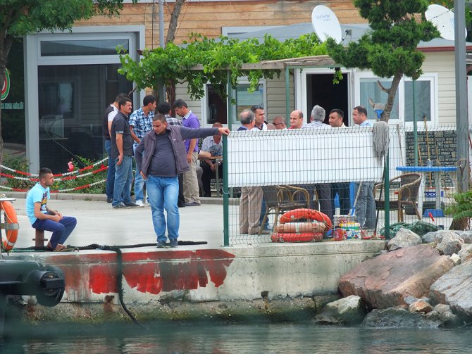 Denize atlayarak intihar etti