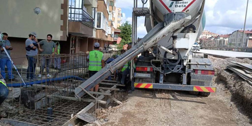 Tramvay hattında çalışma devam ediyor