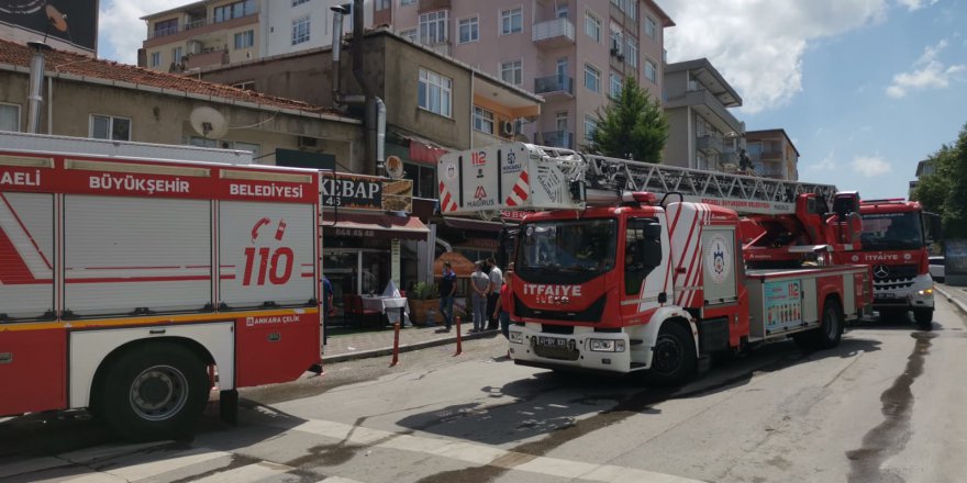 Kebap restoranında çıkan yangın söndürüldü