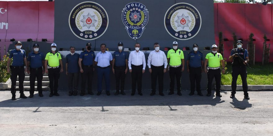 Vali Yavuz’dan polislere ziyaret