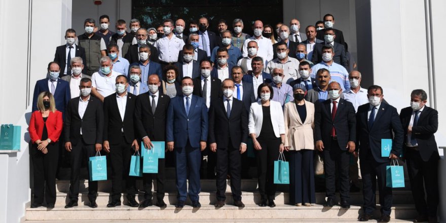 Vali Yavuz, muhtarlarla bir araya geldi