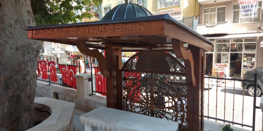 Çınarlı Camii'ne özel sundurma