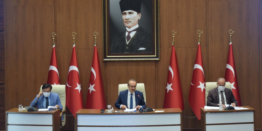 Aşı olmayanlar çağrı merkezlerinden aranıyor