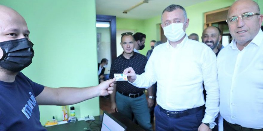 İlk kartı Büyükakın aldı