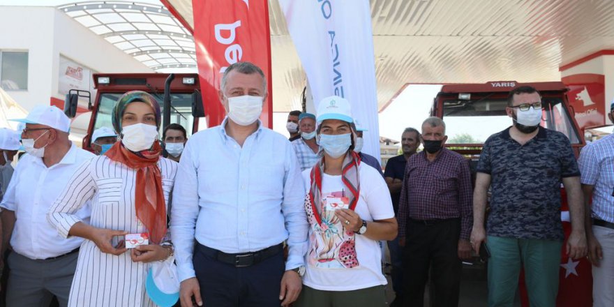 ‘Büyükşehir’den çiftçimize destek toprağımıza bereket’