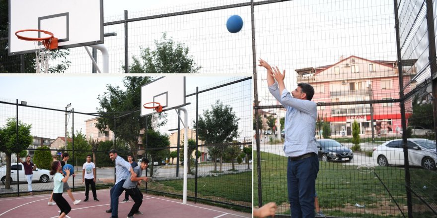 Başkan Kocaman’ın gençlerle basketbol keyfi