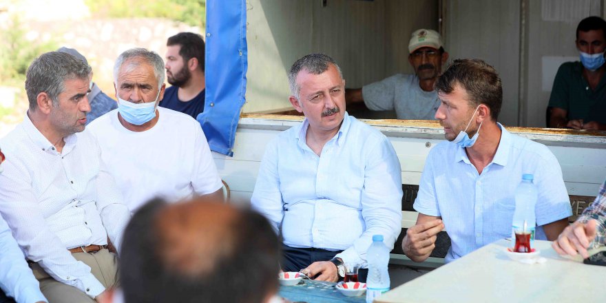 Başkan Büyükakın balıkçıları ziyaret etti