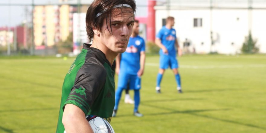 Kocaelispor, Denizalp Özdemir ile sözleşme imzaladı