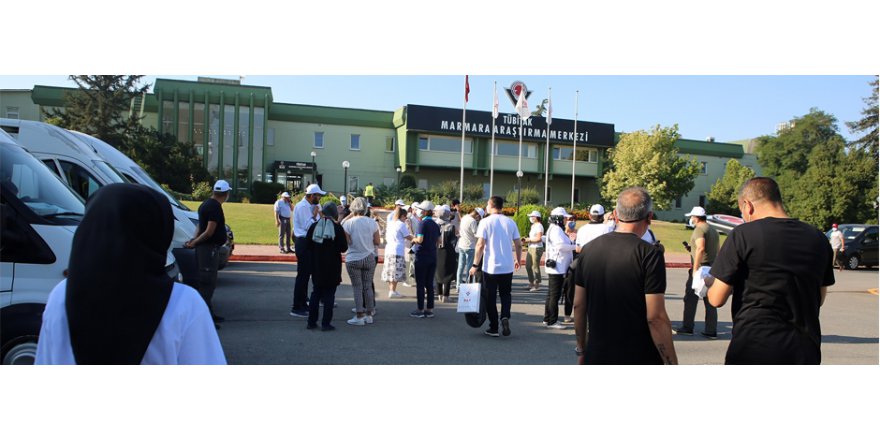 Temiz bir çevre için el ele