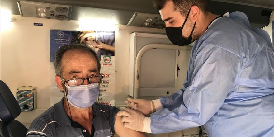 Kocaeli'de üçüncü dozda 100 bin geçildi