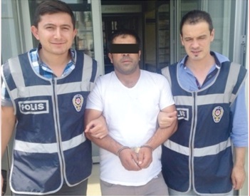 Hırsızlar polisten kaçamadı