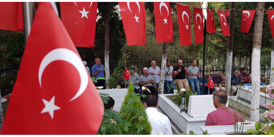 SP’liler şehitlikte program tertip etti