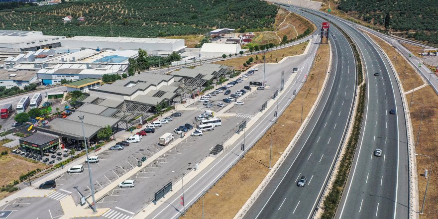 "İstanbul-İzmir Otoyolu" güzergâhtaki illerin ekonomisine ve turizmine de katkı sağlıyor