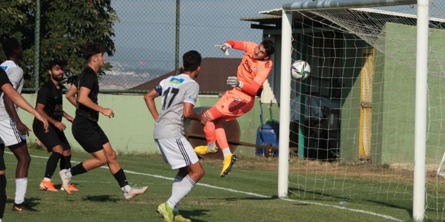 Darıca GB Beşiktaş'ı 2-0 ile geçti